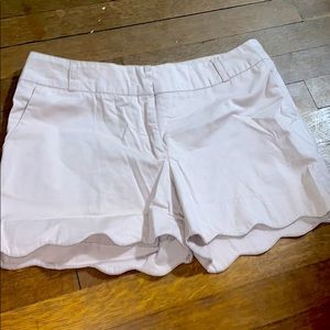 Scalloped light pink shorts